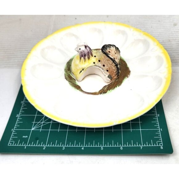 Chicken Deviled Egg Plate With 12 Egg Slots & Yellow Trim Easter Holiday Summer - Picture 6 of 12